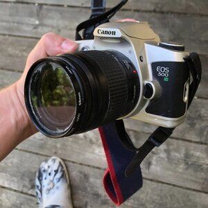 Vintage Canon EOS 500N 35mm Film Camera W/ 28-80mm Canon Lens